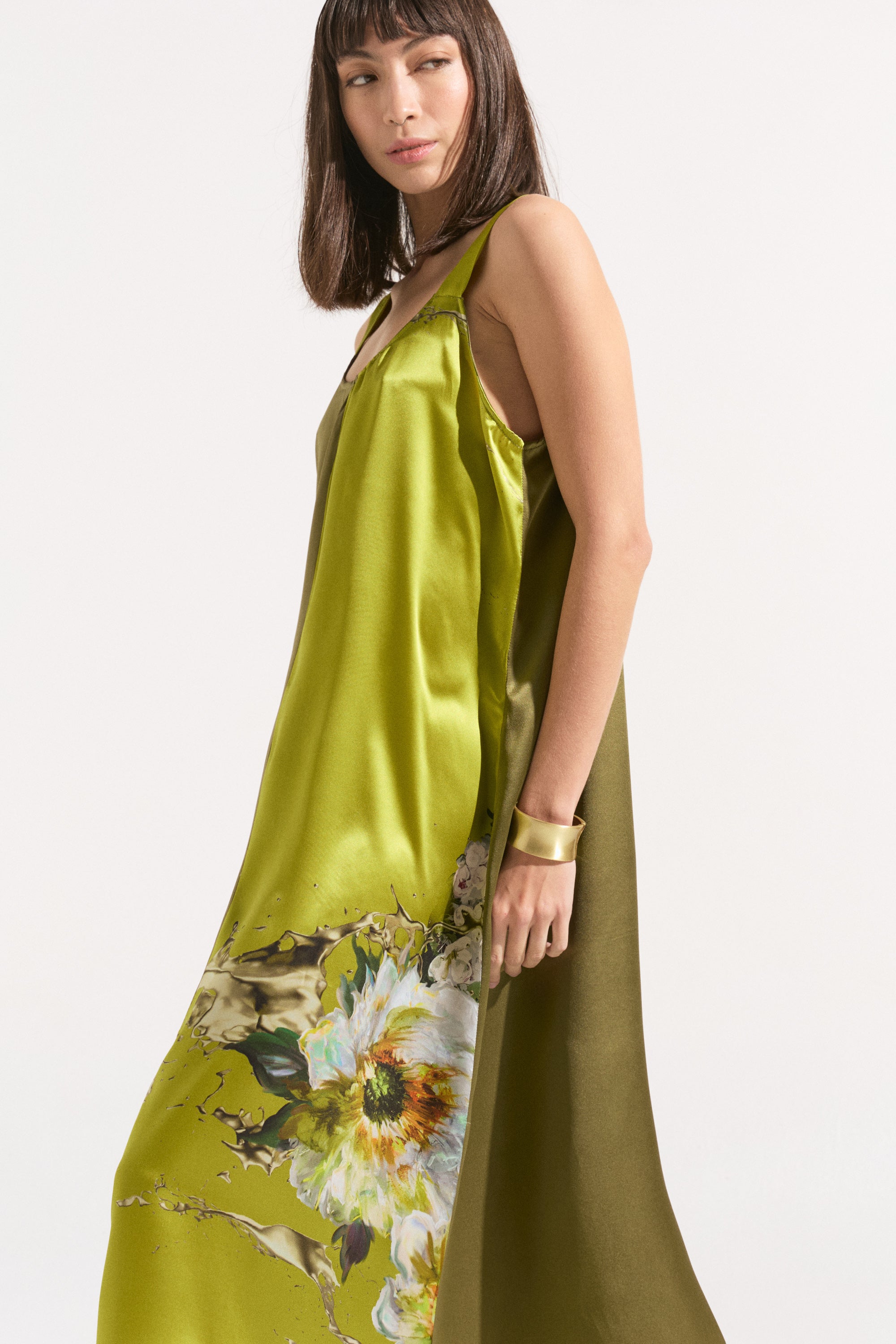 Vestido de Seda “Jardín Oliva”