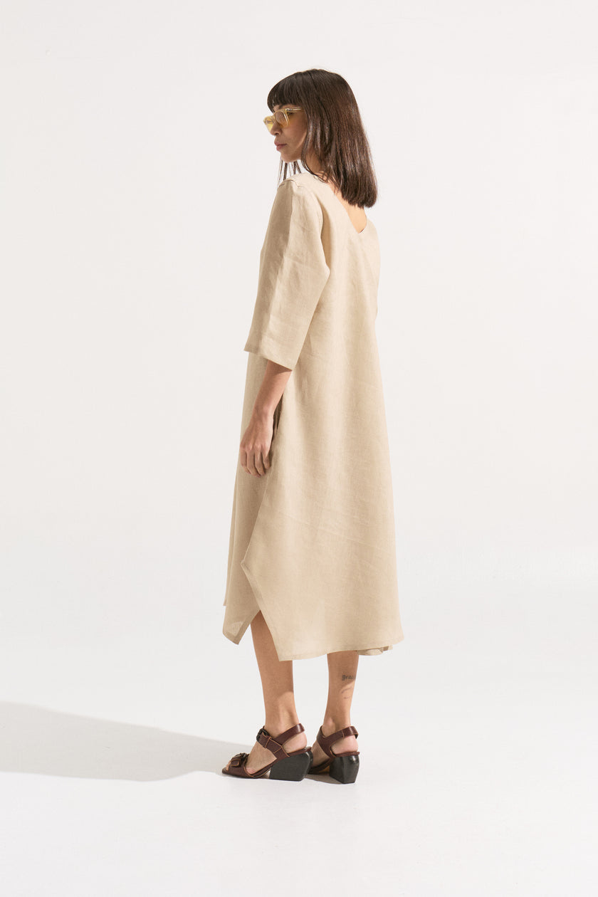 Vestido de Lino “Brisa Arena”