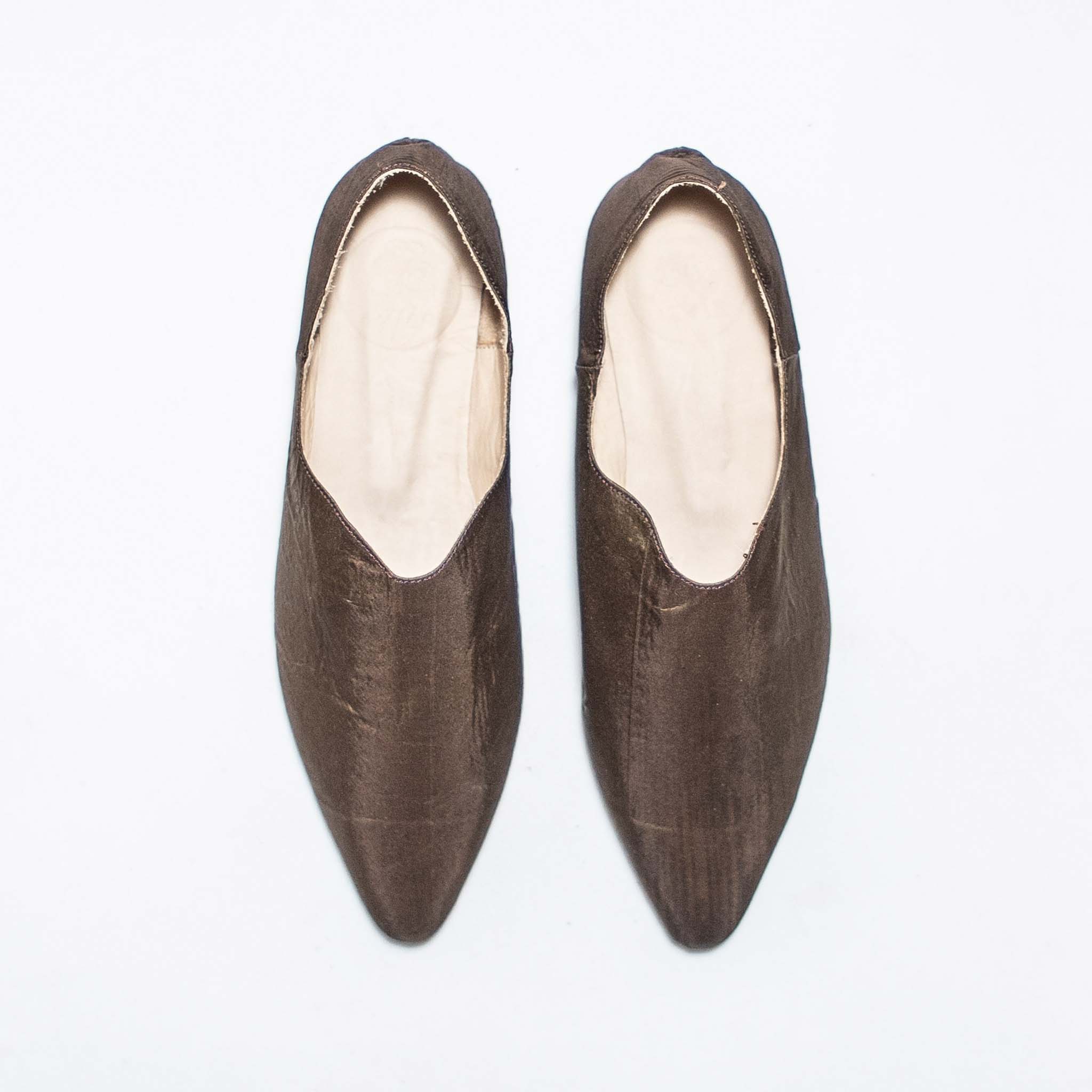 Babus en Shantung de Seda - Nogal