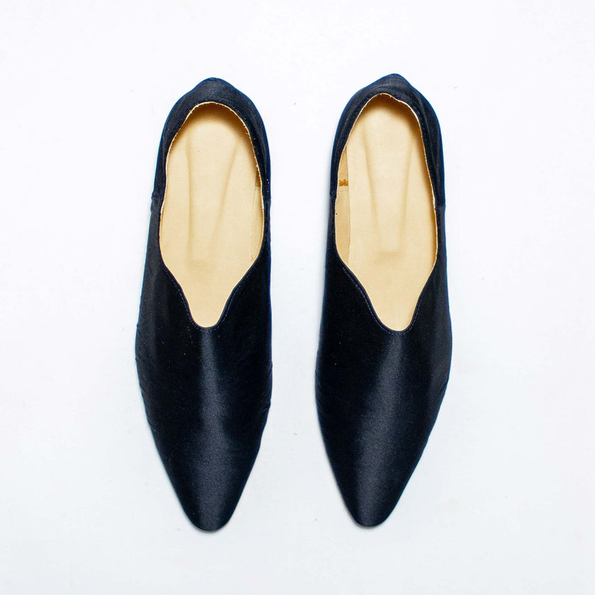 Babus en Satín de Seda - Nocturna