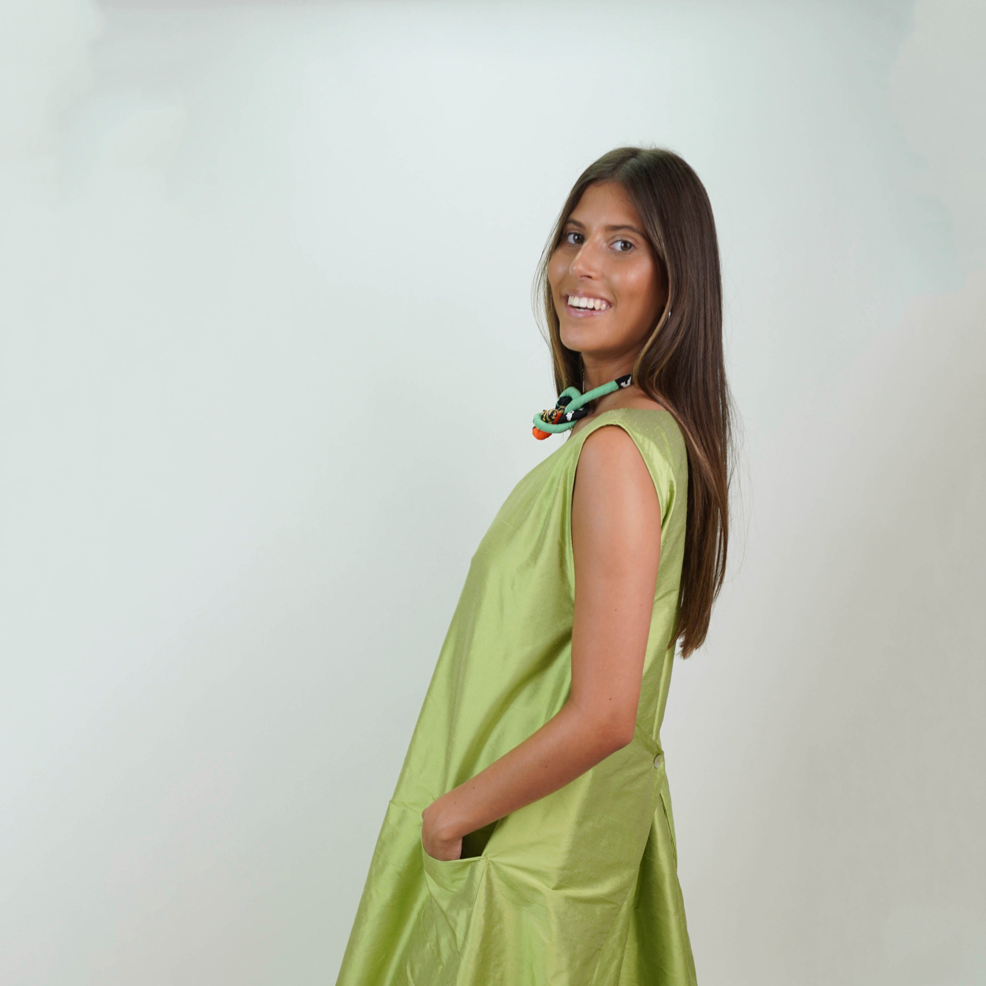 Vestido en Shantung de Seda