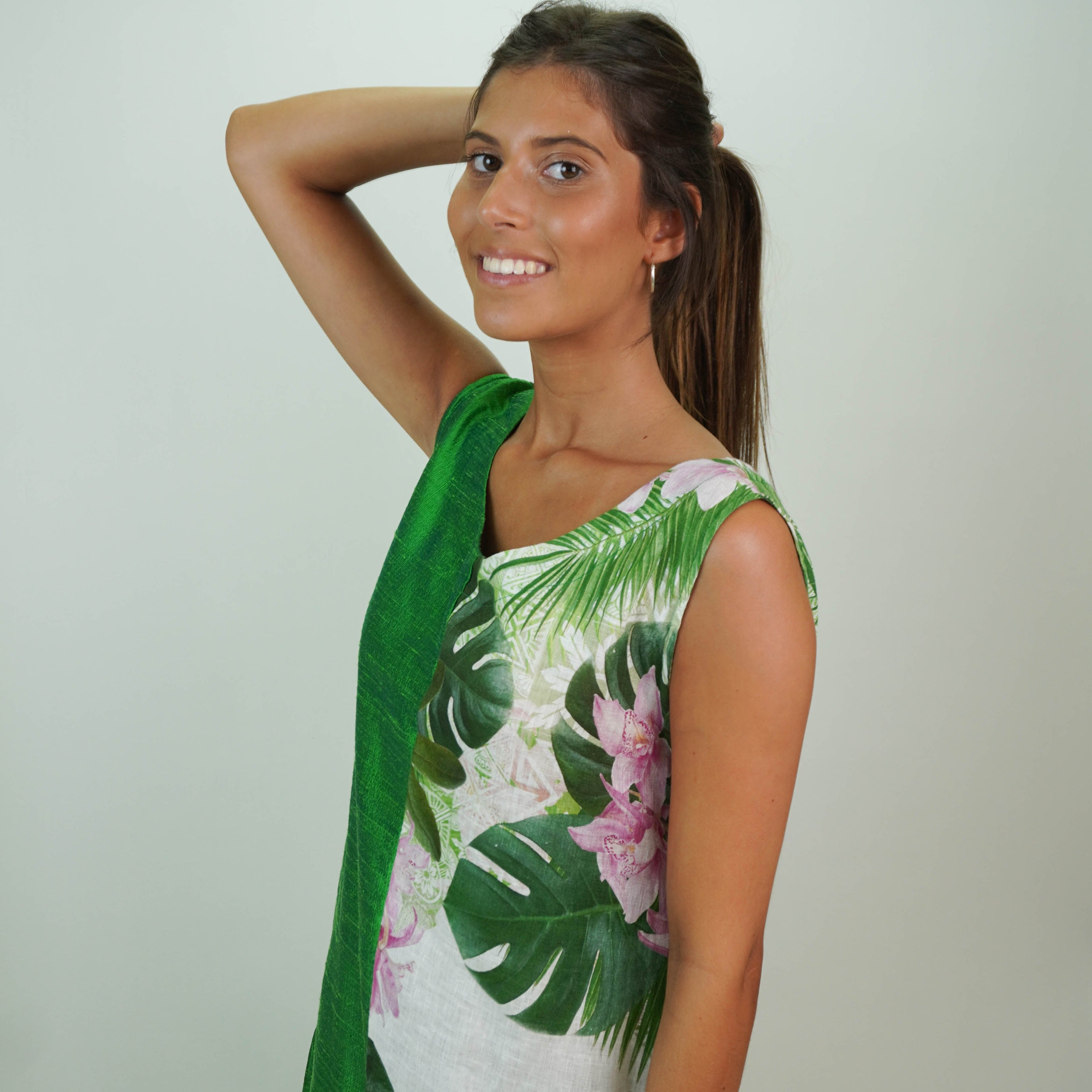 Vestido en Lino y Shantung de Seda