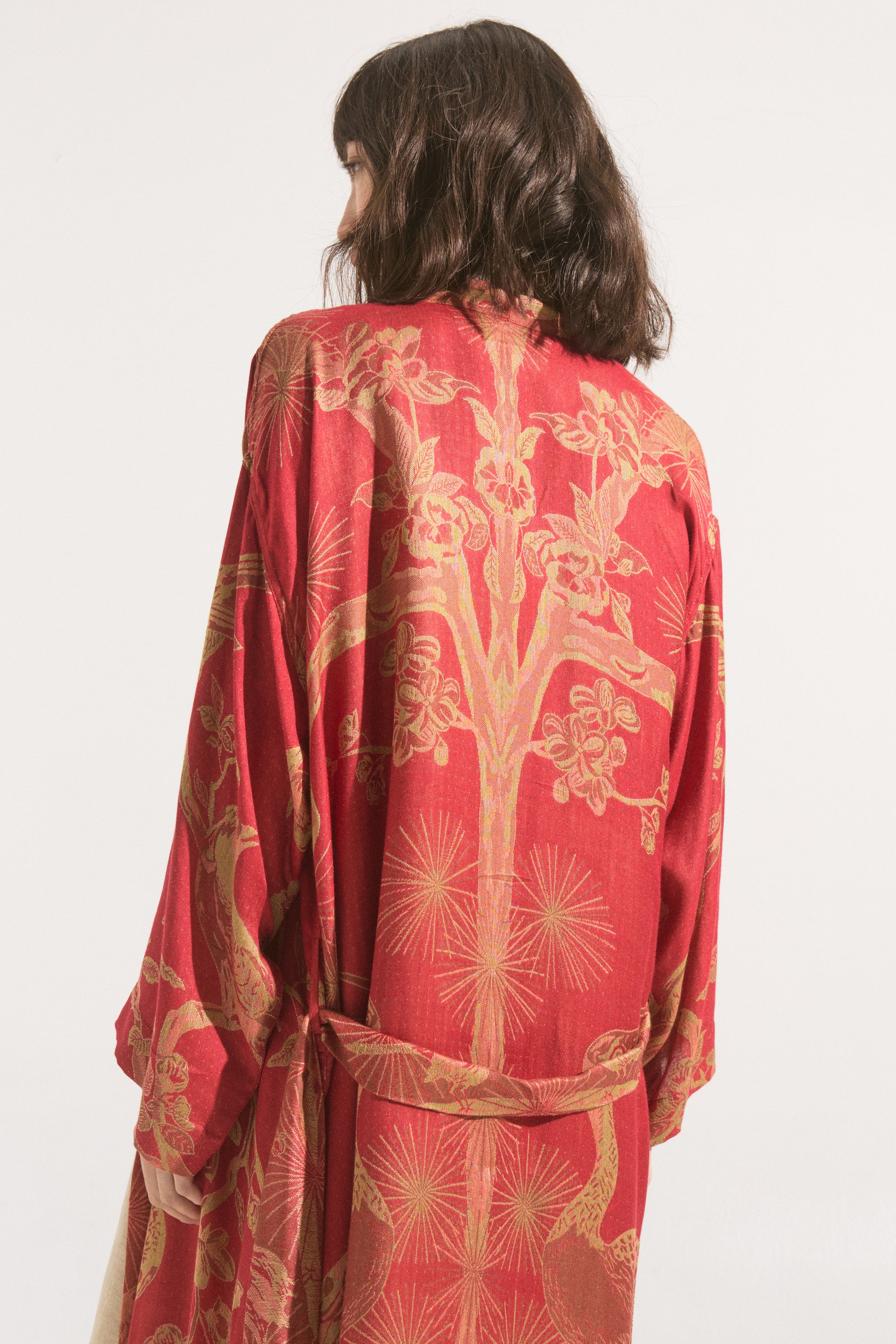 Kimono Grullas Imperiales Carmesí